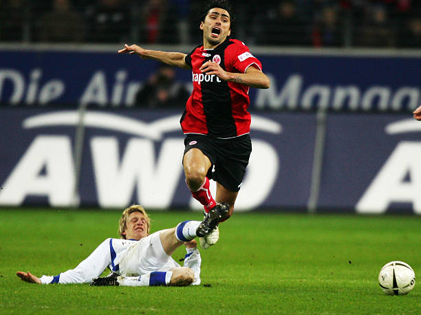 在激烈竞争 在激烈竞争