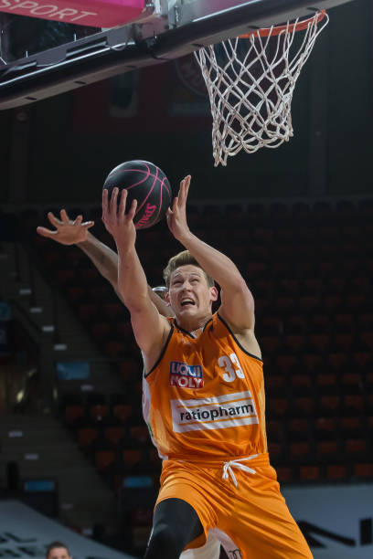 也意味着他 也意味着他