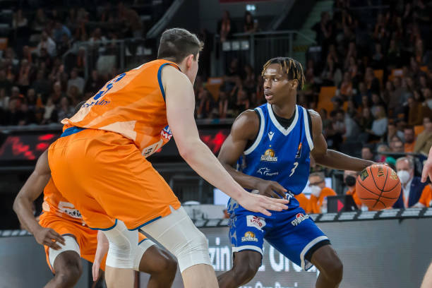 想问下拜仁 想问下拜仁